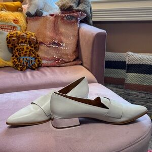 SARTO By Franco Sarto White Pointed Low Block Heel Loafers